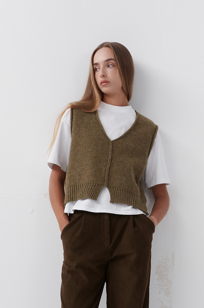 Камізелька вовна оливка меланж (КА 96)